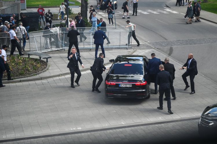 Нападение на премьера Словакии Роберта Фицо