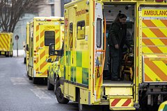 Туристка под наркотиками голой пробежала по отелю и упала с балкона