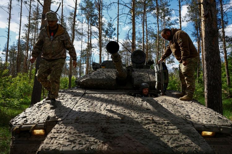 Зеленский подписал закон о мобилизации заключенных