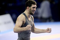 Чемпион ОИ рассказал о просьбе американцев допустить российских борцов до Игр-2024