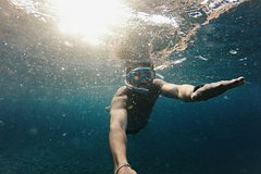 Пара пропала во время дайвинга и 38 часов выживала в открытом океане