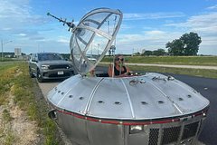 Помощник шерифа остановил на дороге НЛО