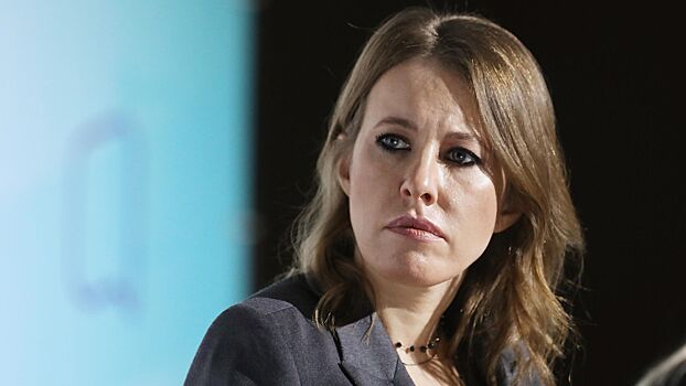 Sobchak prishla na press konferenciju putina 1e9f904.jpg
