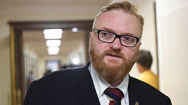 Milonov vozmutilsja skidkami na sramnye tovary k 14 fevralja e073814.jpg