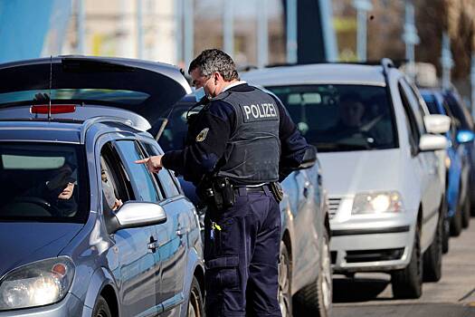 Vozvrashhavshajasja domoj rossijanka rasskazala o stolpivshihsja na granice nemcah 19b001b.jpg