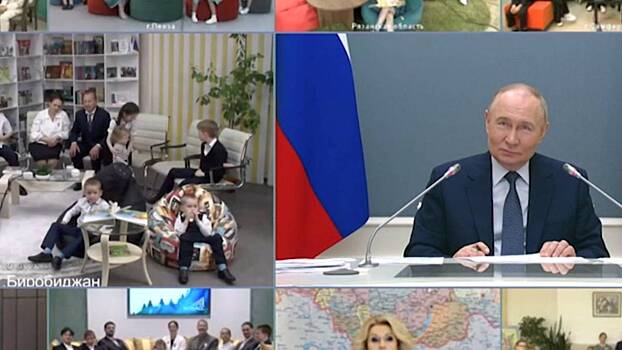 Devochka upala s kresla vo vremja videozvonka s putinym 8d70ebd.jpg