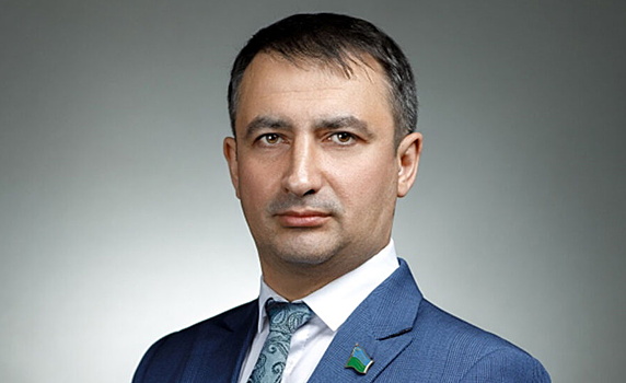 Deputata nazvavshego hmao rodinoj migrantov zapodozrili v speshnom vyezde iz rossii 9995345.jpg