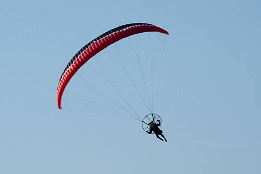 Piloty samoleta uvideli letjashhego cheloveka v nebe nad moskvoj 5556c70.jpg