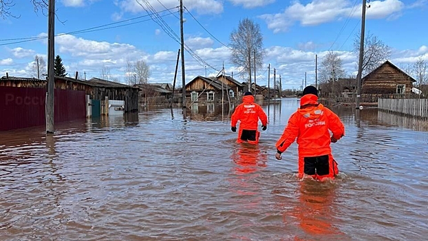 Spasateli ocenili pavodkovuju obstanovku v jakutii kak kriticheskuju 0470851.jpg