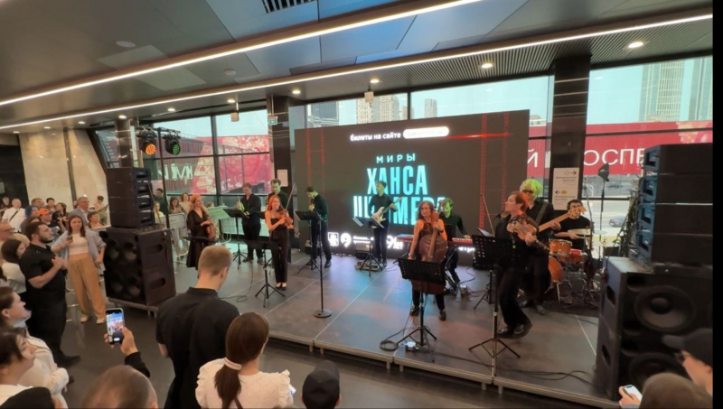 Театр «Одеон» и Imperialis Orchestra устроили шоу ко дню рождения метро