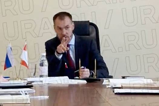 Rossijan vozmutilo video s uchastiem razgnevannogo chinovnika 02bb006.jpg