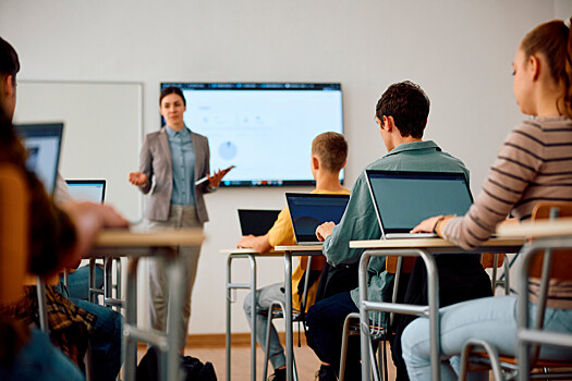 Sovfed razreshil starshekursnikam nepedagogicheskih napravlenij prepodavat v shkolah e45cb51.jpg
