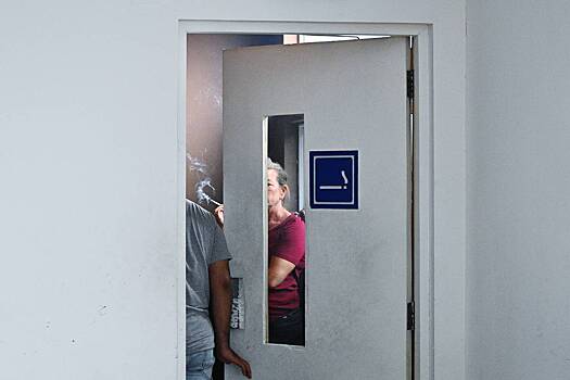V pulkovo prokommentirovali bunt passazhirov protiv platnyh kuritelnyh komnat 989a24a.jpg
