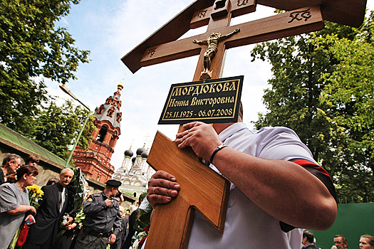 Iz za mogily nonny mordjukovoj razgorelsja gromkij skandal 33c6e06.jpg