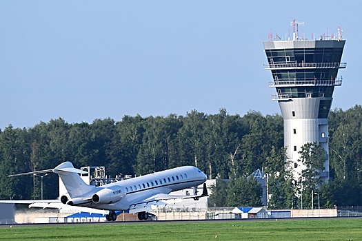 Samolet na kotorom mozhet nahoditsja uitkoff prizemlilsja vo vnukovo 61d1481.jpg