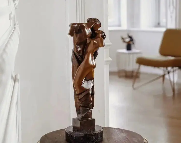 Современная бронзовая скульптура (1)