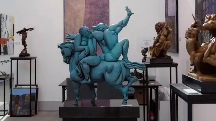 Современная бронзовая скульптура (2)